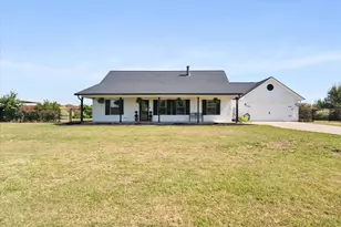 203 Mulkey Rd, Waxahachie, TX 75167 - Photo 4