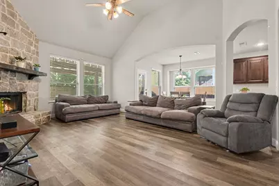 117 Providence Drive, Van Alstyne, TX 75495 - Photo 8