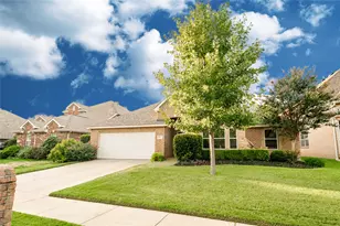 3924 Appleton Ln, Flower Mound, TX 75022 - Photo 2