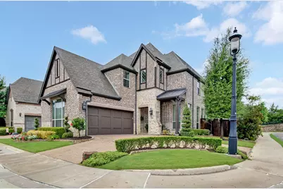 904 Royal Minister Boulevard, Lewisville, TX 75056 - Photo 1