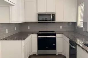 1317 S 5th Ave, Denison, TX 75021 - Photo 2