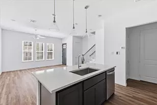 7572 Laburnam Rd, Dallas, TX 75228 - Photo 10