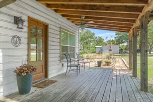 603 N 4th St, Wills Point, TX 75169 - Photo 2
