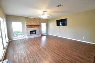 7993 Crampton Ln, Frisco, TX 75035 - Photo 4