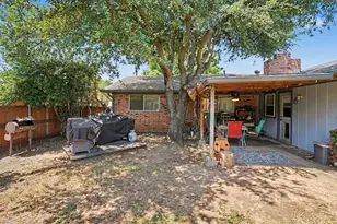 3610 Chime St, Irving, TX 75062 - Photo 14