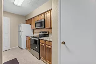 9623 Walnut St, Dallas, TX 75243 - Photo 10