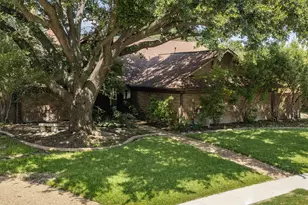2428 Trellis Ln, Plano, TX 75075 - Photo 2