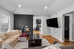 5806 Birchbrook Dr, Dallas, TX 75206 - Photo 4