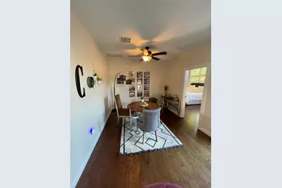 420 E Franklin Street, Grapevine, TX 76051 - Photo 8