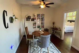 420 E Franklin St, Grapevine, TX 76051 - Photo 8