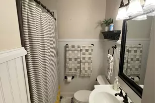 420 E Franklin St, Grapevine, TX 76051 - Photo 10