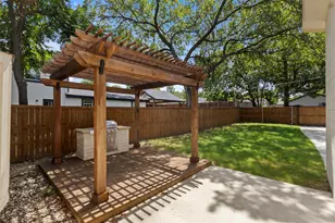 1107 S Waverly Dr, Dallas, TX 75208 - Photo 22