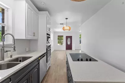 1107 S Waverly Drive, Dallas, TX 75208 - Photo 10