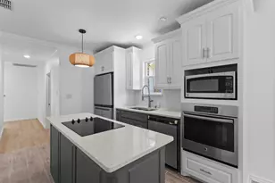 1107 S Waverly Dr, Dallas, TX 75208 - Photo 8