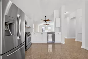 4817 Barnhill Ln, Fort Worth, TX 76135 - Photo 10