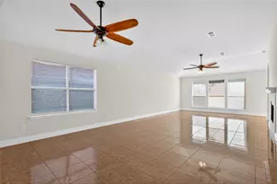 4817 Barnhill Ln, Fort Worth, TX 76135 - Photo 4