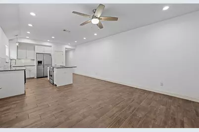 607 E Carter Street #607, Sherman, TX 75090 - Photo 2