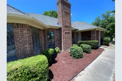 131 Honey Tree Lane, DeSoto, TX 75115 - Photo 2