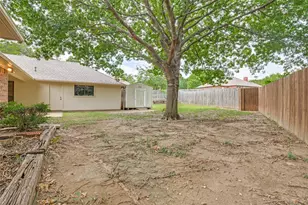 131 Honey Tree Ln, DeSoto, TX 75115 - Photo 22