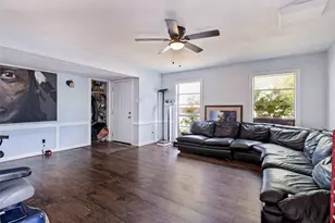 422 N Holiday Dr, Grand Prairie, TX 75052 - Photo 6