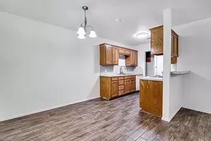 2549 E Renfro St, Burleson, TX 76028 - Photo 16