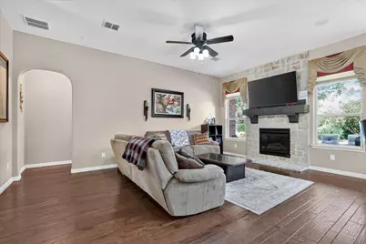 707 Southwind Drive, Arlington, TX 76002 - Photo 10