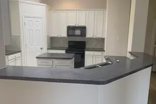 716 Mistymoor Ln, Fort Worth, TX 76052 - Photo 2
