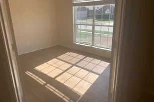 716 Mistymoor Ln, Fort Worth, TX 76052 - Photo 6