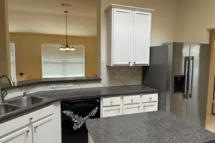 716 Mistymoor Ln, Fort Worth, TX 76052 - Photo 2