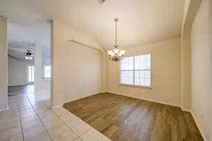 716 Mistymoor Ln, Fort Worth, TX 76052 - Photo 16