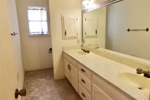 1804 High Vista Ct, Fort Worth, TX 76112 - Photo 14