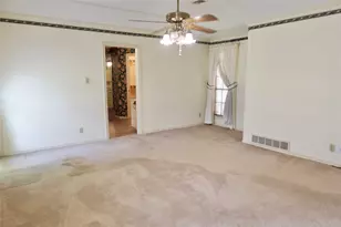 1804 High Vista Ct, Fort Worth, TX 76112 - Photo 16