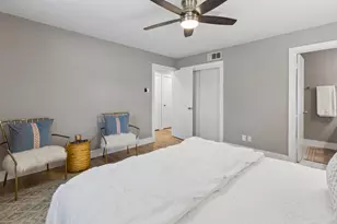 10647 Chesterton Dr, Dallas, TX 75238 - Photo 18