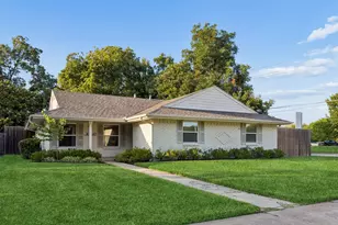 10647 Chesterton Dr, Dallas, TX 75238 - Photo 2