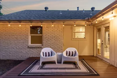 10647 Chesterton Drive, Dallas, TX 75238 - Photo 26