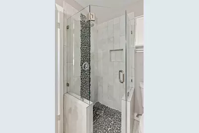 10647 Chesterton Drive, Dallas, TX 75238 - Photo 24