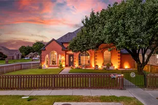 2530 Cresthaven Dr, Garland, TX 75040 - Photo 2