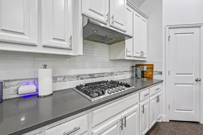 808 Parkland Drive, Little Elm, TX 76227 - Photo 14