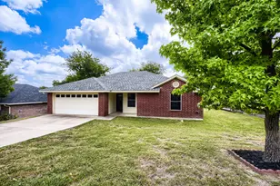 1004 Tremont St, Weatherford, TX 76086 - Photo 2