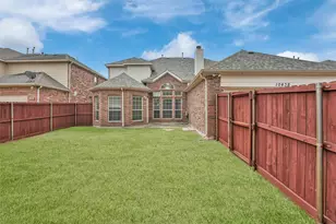 10438 Coach House Ln, Frisco, TX 75035 - Photo 32