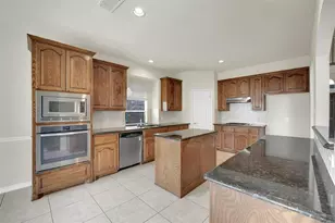 10438 Coach House Ln, Frisco, TX 75035 - Photo 16