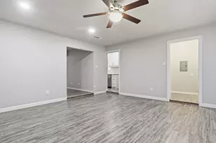 504 Irene St, Burleson, TX 76028 - Photo 6