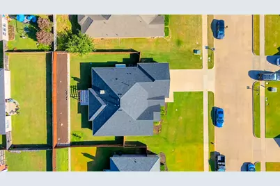 808 Chestnut Grove Drive, Cleburne, TX 76033 - Photo 4