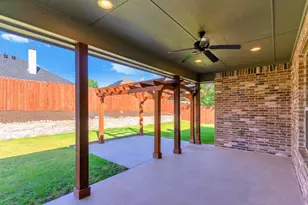 808 Chestnut Grove Dr, Cleburne, TX 76033 - Photo 26