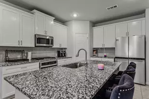 736 Carmen St, Forney, TX 75126 - Photo 10
