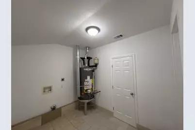 3221 Schieffer Avenue, Fort Worth, TX 76110 - Photo 14