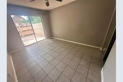 3211 Pearl Street #304, Nacogdoches, TX 75965 - Photo 6