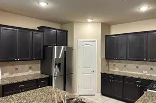 10320 Big Sandy Ct, McKinney, TX 75071 - Photo 4