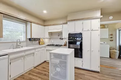 8128 Herndon Drive, Benbrook, TX 76116 - Photo 18