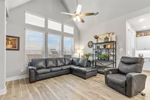 3809 Cherry Hls Dr, Sherman, TX 75090 - Photo 2